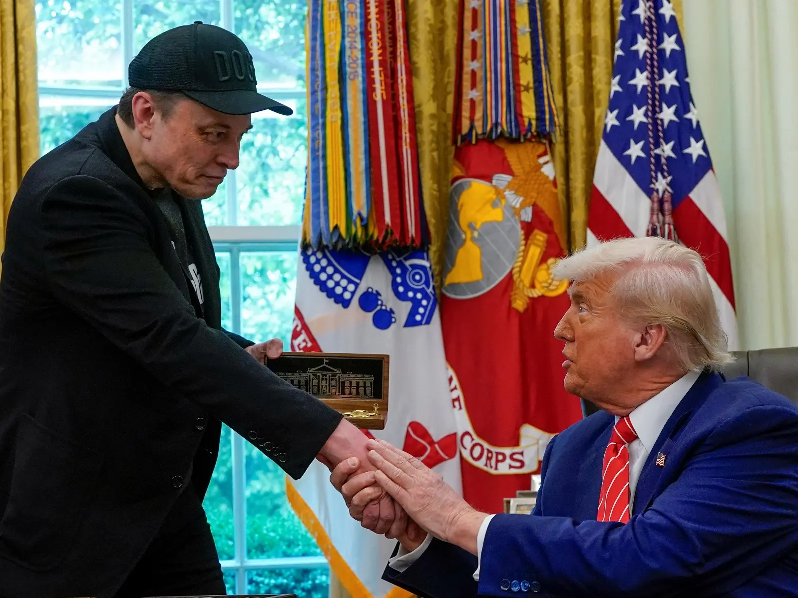 'Key to White House': Trump gifts 'special' golden key to Musk. What is it and how many people have it? WION Explains 'Key to White House': Trump gifts 'special' golden key to Musk. What is it and how many people have it? WION Explains