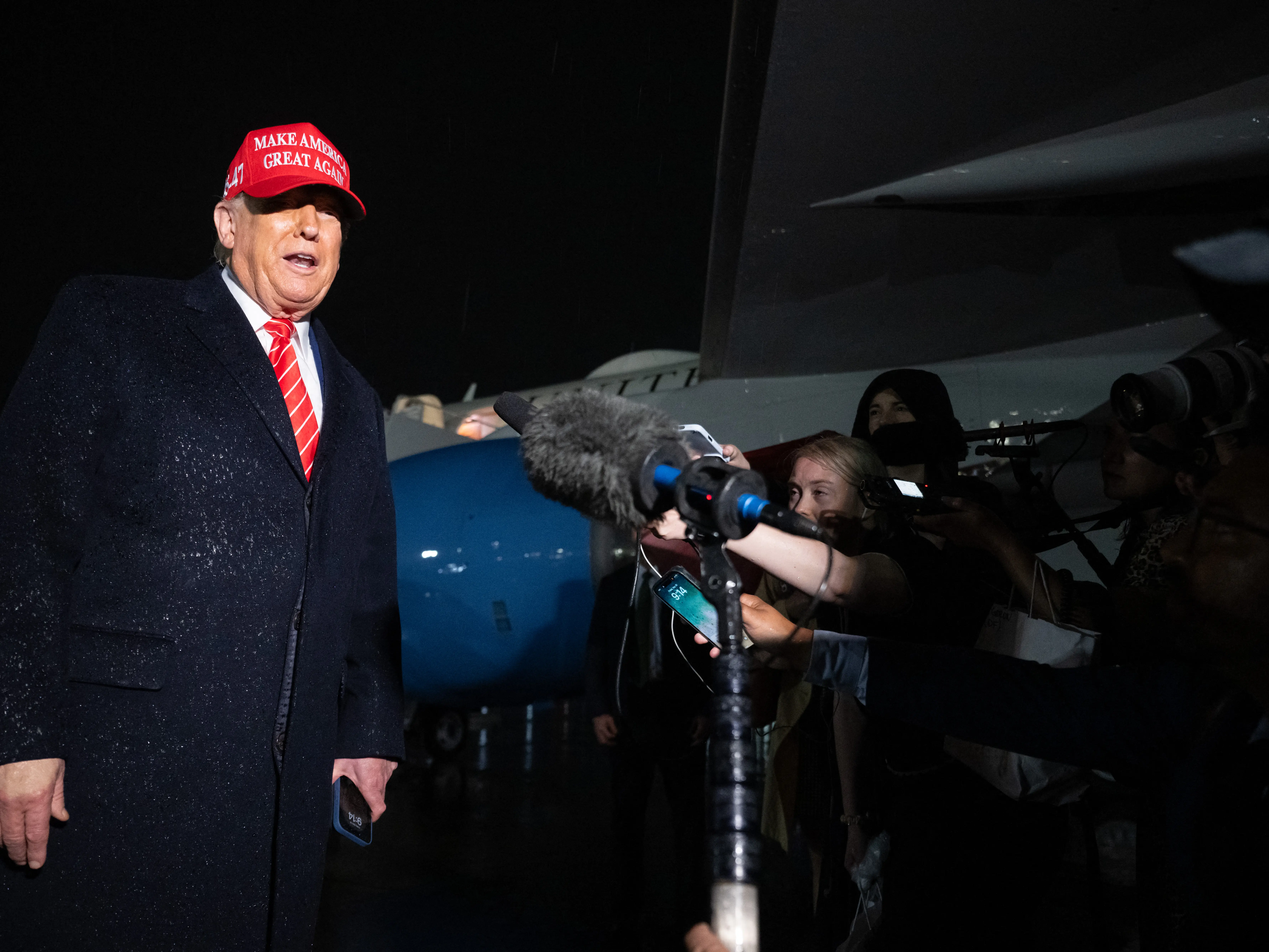 Europe prepares for Ukraine support without US as Trump may abandon mediator role