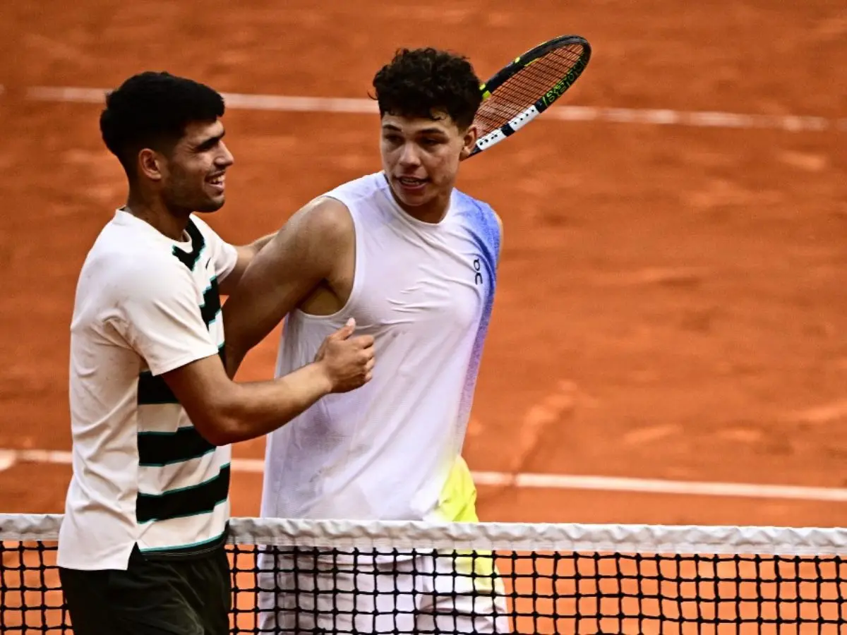 French Open 2025: Alcaraz fights past USA’s Ben Shelton to reach quarters, Swiatek beats Rybakina