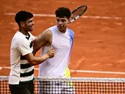 French Open 2025: Alcaraz fights past USA’s Ben Shelton to reach quarters, Swiatek beats Rybakina