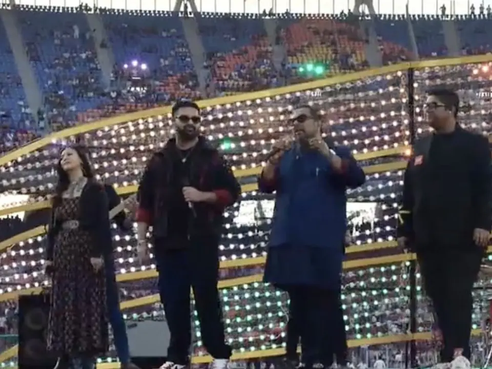 IPL 2025 Final: Shankar Mahadevan's soulful performance at closing ceremony, pays tribute to Indian Armed Forces IPL 2025 Final: Shankar Mahadevan's soulful performance at closing ceremony, pays tribute to Indian Armed Forces
