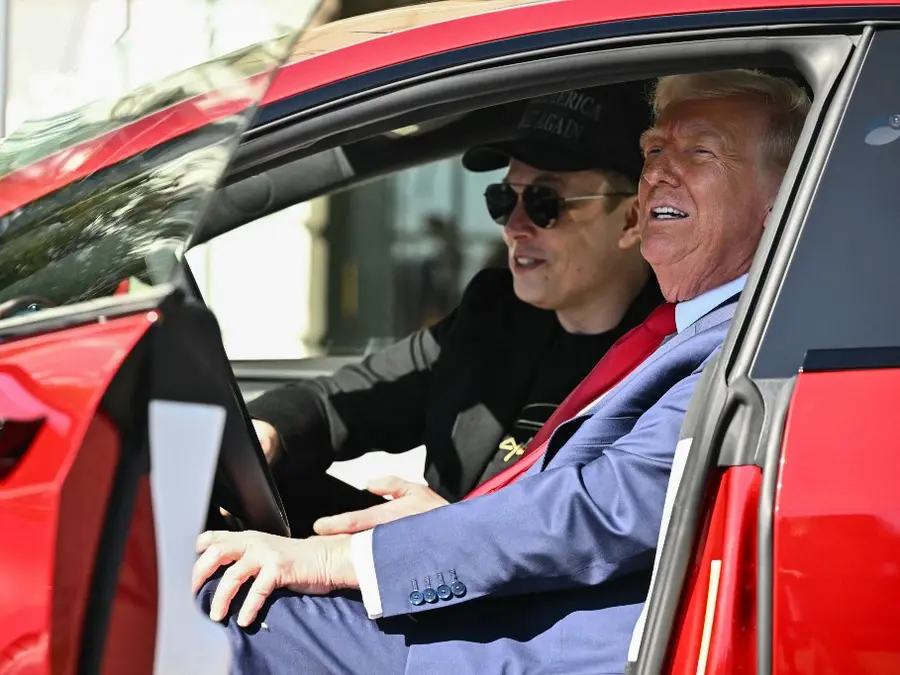 Did Trump send letter with drawing of 'naked woman' to Epstein in 2003? Here's what Elon Musk thinks