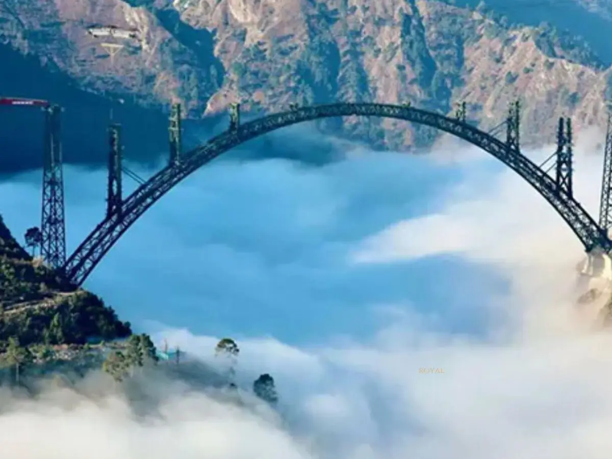 2. 1,315-metre-long steel arch bridge