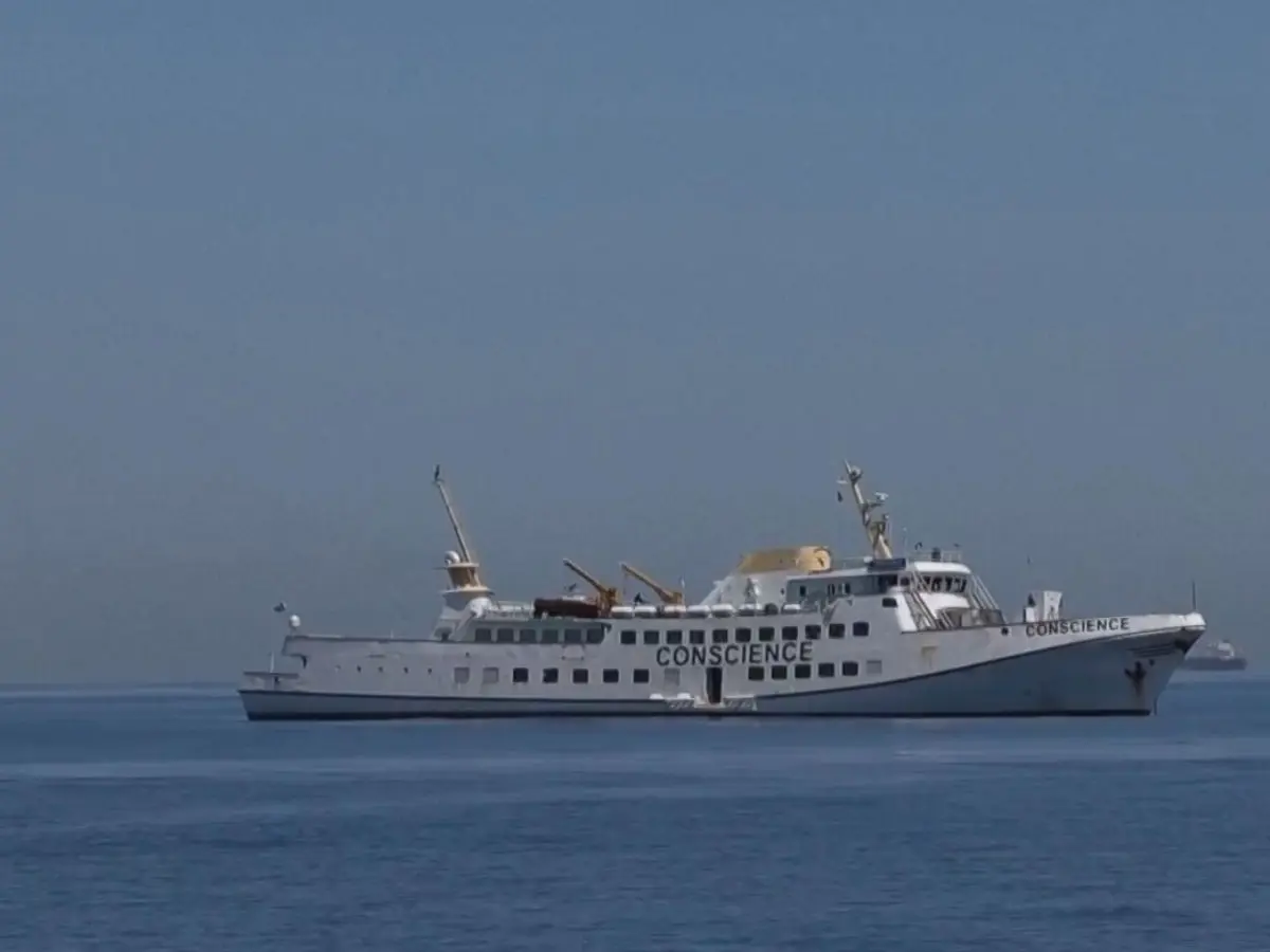 One dead, 30 missing after ferry carrying 40 passengers and crew sinks near Vanuatu One dead, 30 missing after ferry carrying 40 passengers and crew sinks near Vanuatu