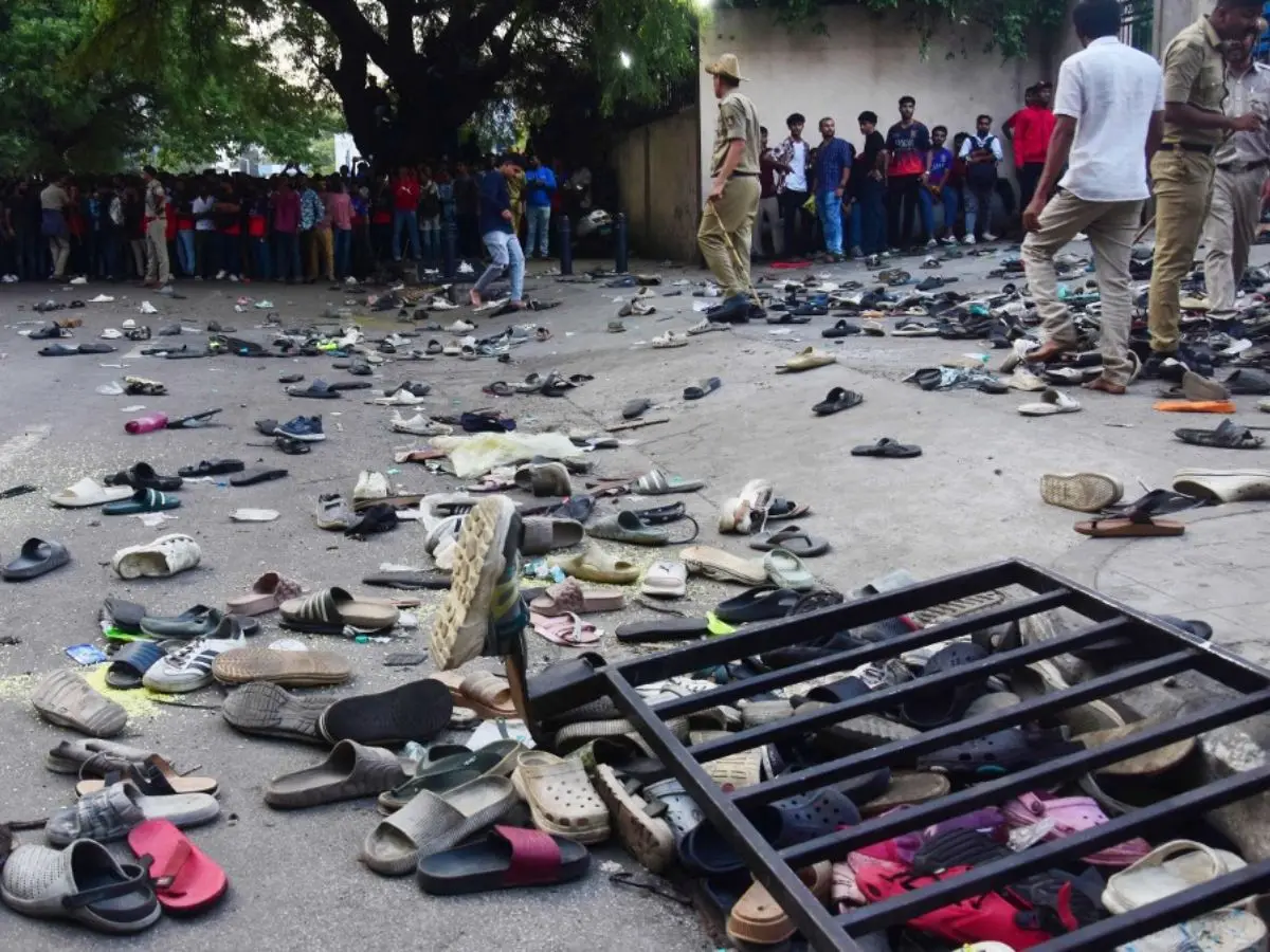 Gavaskar mourns Bengaluru stampede tragedy that killed 11, says ‘all that they wanted was a glimpse…’ Gavaskar mourns Bengaluru stampede tragedy that killed 11, says ‘all that they wanted was a glimpse…’