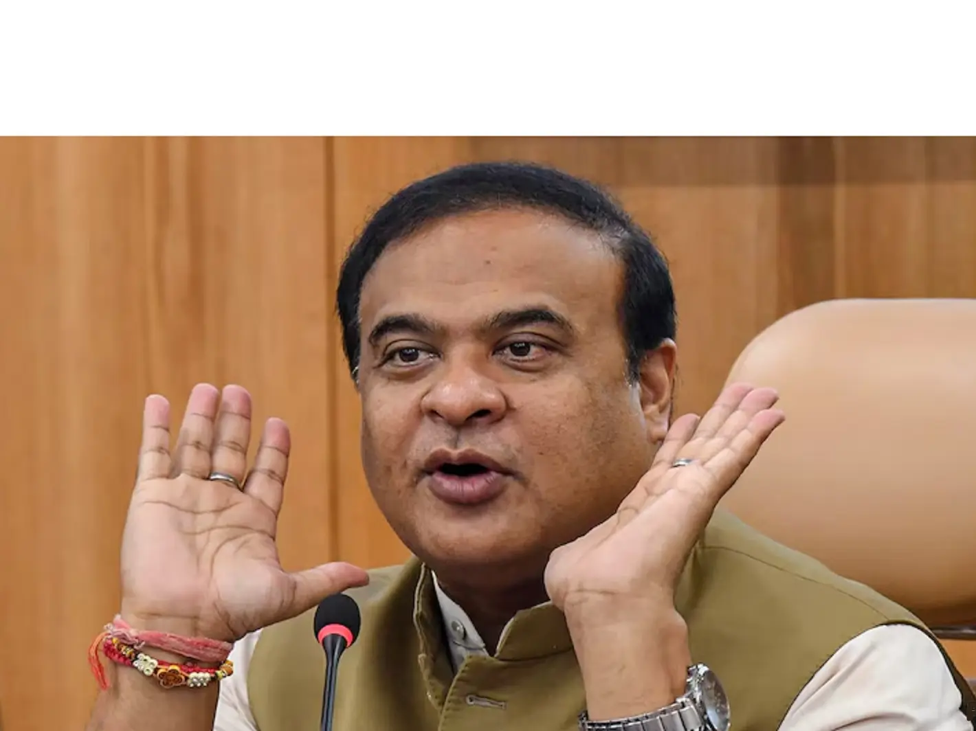 Assam to invoke 1950 law, fast-track deportation of illegal immigrants: CM Himanta Biswa Sarma Assam to invoke 1950 law, fast-track deportation of illegal immigrants: CM Himanta Biswa Sarma