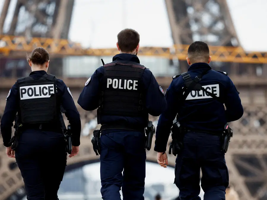 Around 100 knives found in 958 random bag checks in school: How French government is facing teen violence in schools