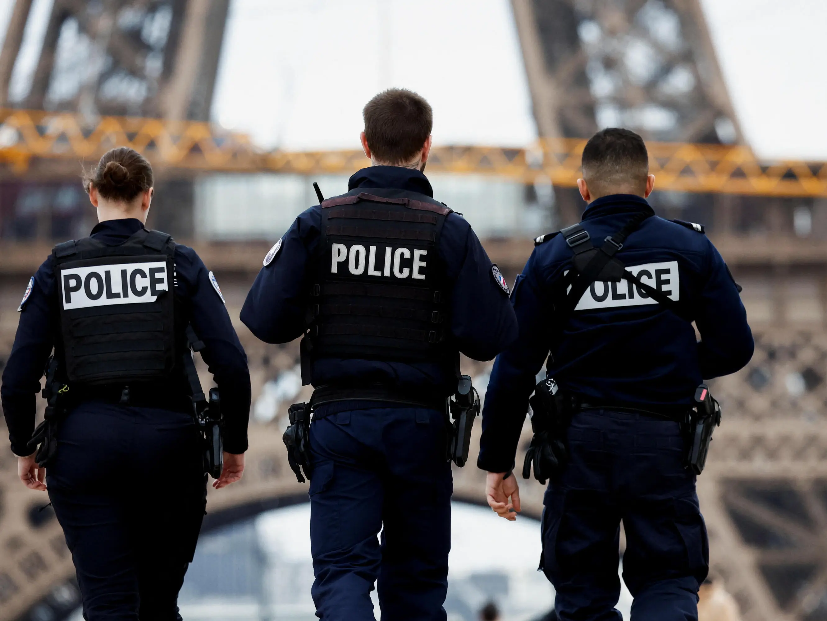Around 100 knives found in 958 random bag checks in school: How French government is facing teen violence in schools Around 100 knives found in 958 random bag checks in school: How French government is facing teen violence in schools