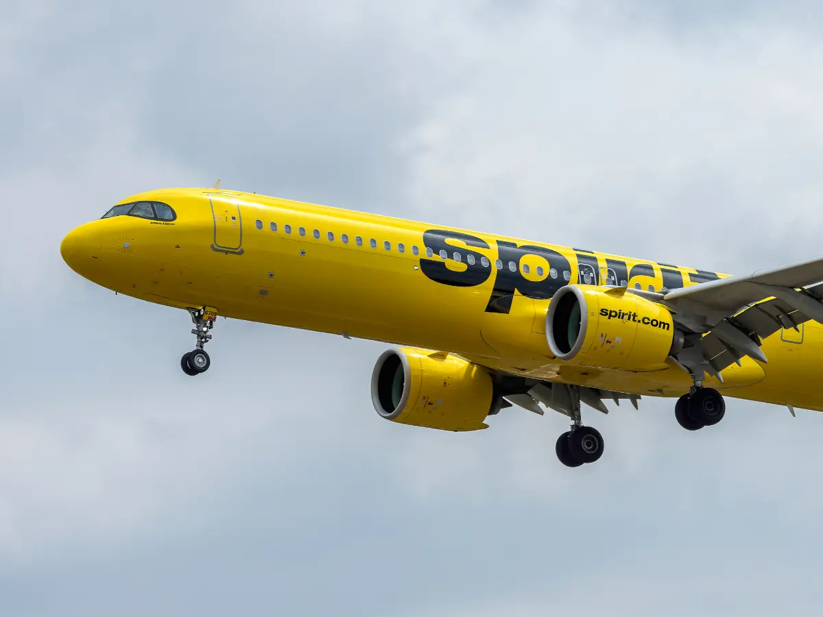  Denied boarding for being late, man calls in with fake bomb threat from own phone to delay flight, gets caught 