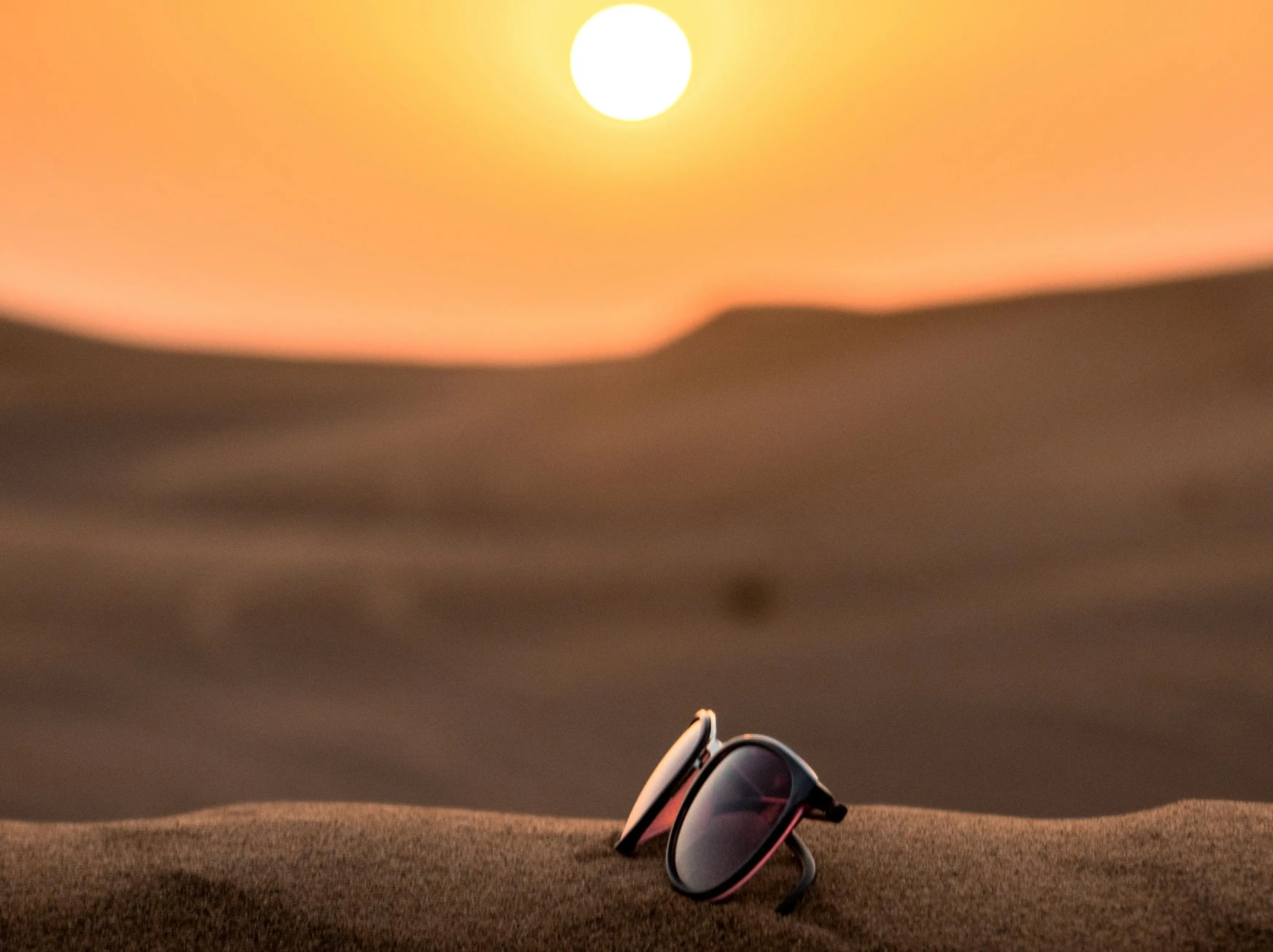 What is a heat wave? How to stay safe? As north India reels under intense sun, here's how to beat the heat What is a heat wave? How to stay safe? As north India reels under intense sun, here's how to beat the heat