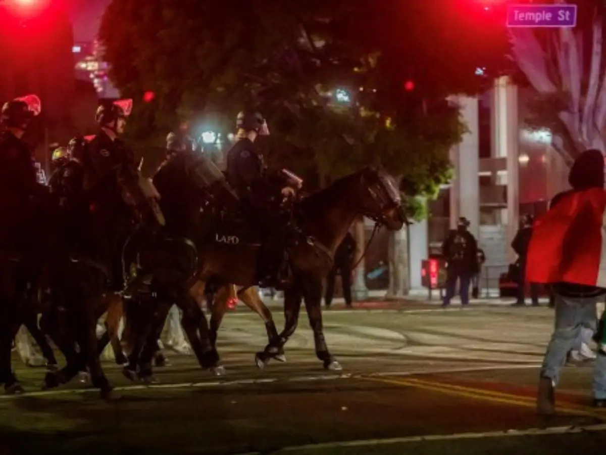 Police patrolled LA streets on horseback