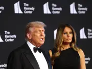 Donald Trump cheered, jeered at 'Les Miserables' debut in Washington
