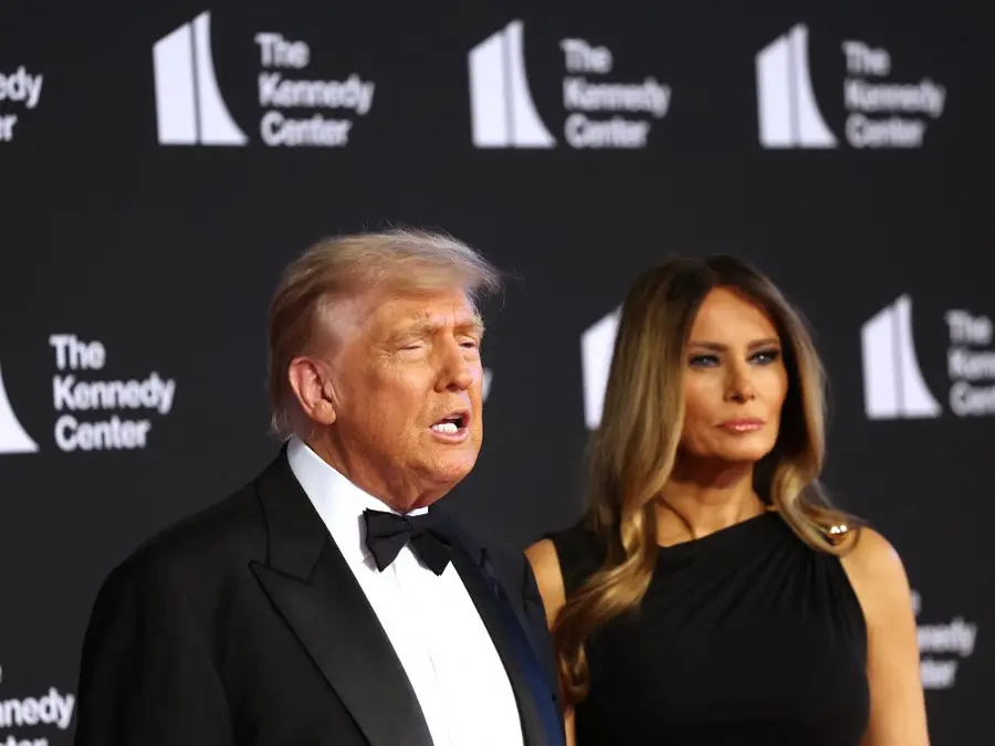 Donald Trump cheered, jeered at 'Les Miserables' debut in Washington