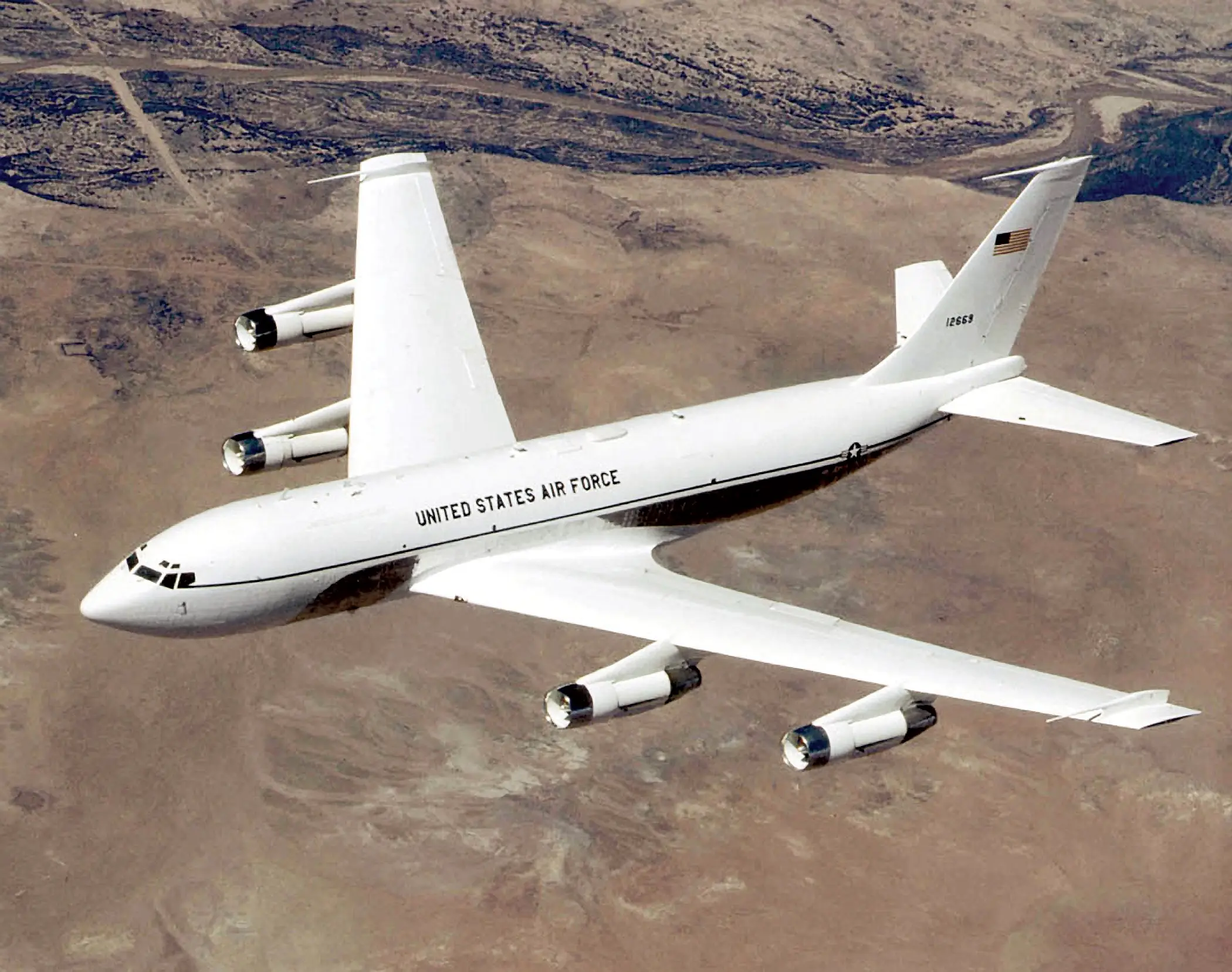US Air Force C-135 Stratolifter (Boeing KC-135 Variant) - Passengers/Crew: 16