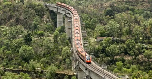 Vande Bharat Train Boosts Kashmir Tourism Recovery After Attack