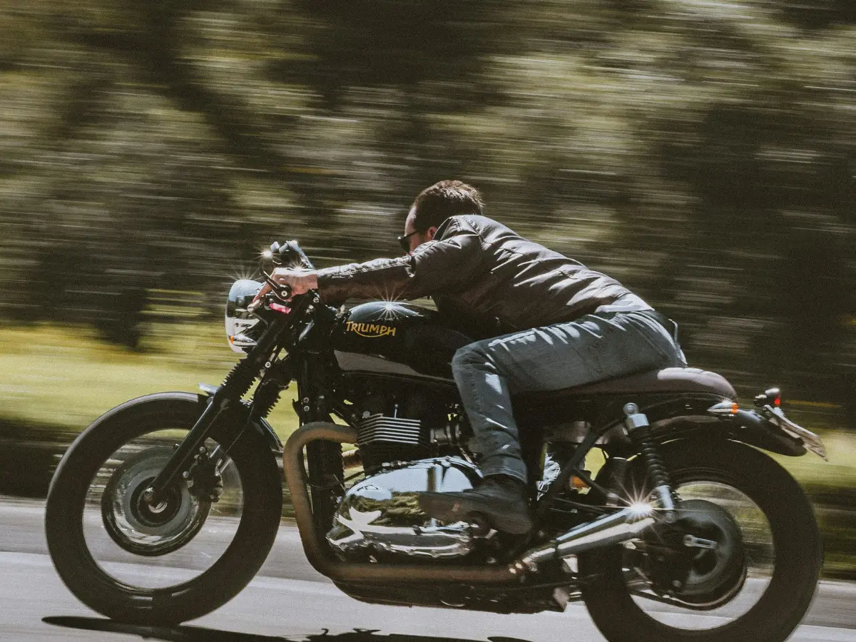 Man drives 300km/hr, films police chase and posts it online. It is now being used as evidence against him