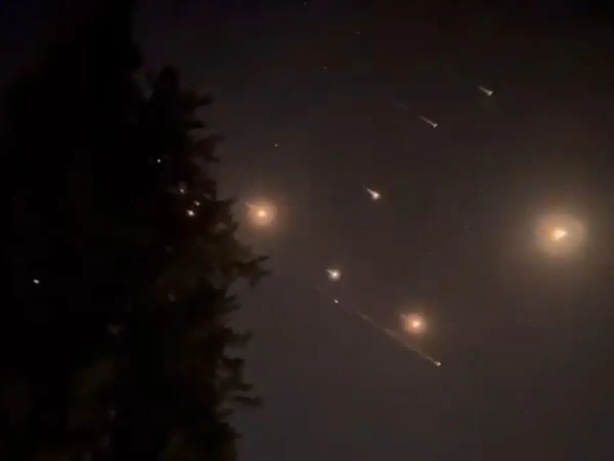 Israel-Iran war: Iran launches new wave of missiles, Israel strikes Tehran | VIDEO Israel-Iran war: Iran launches new wave of missiles, Israel strikes Tehran | VIDEO