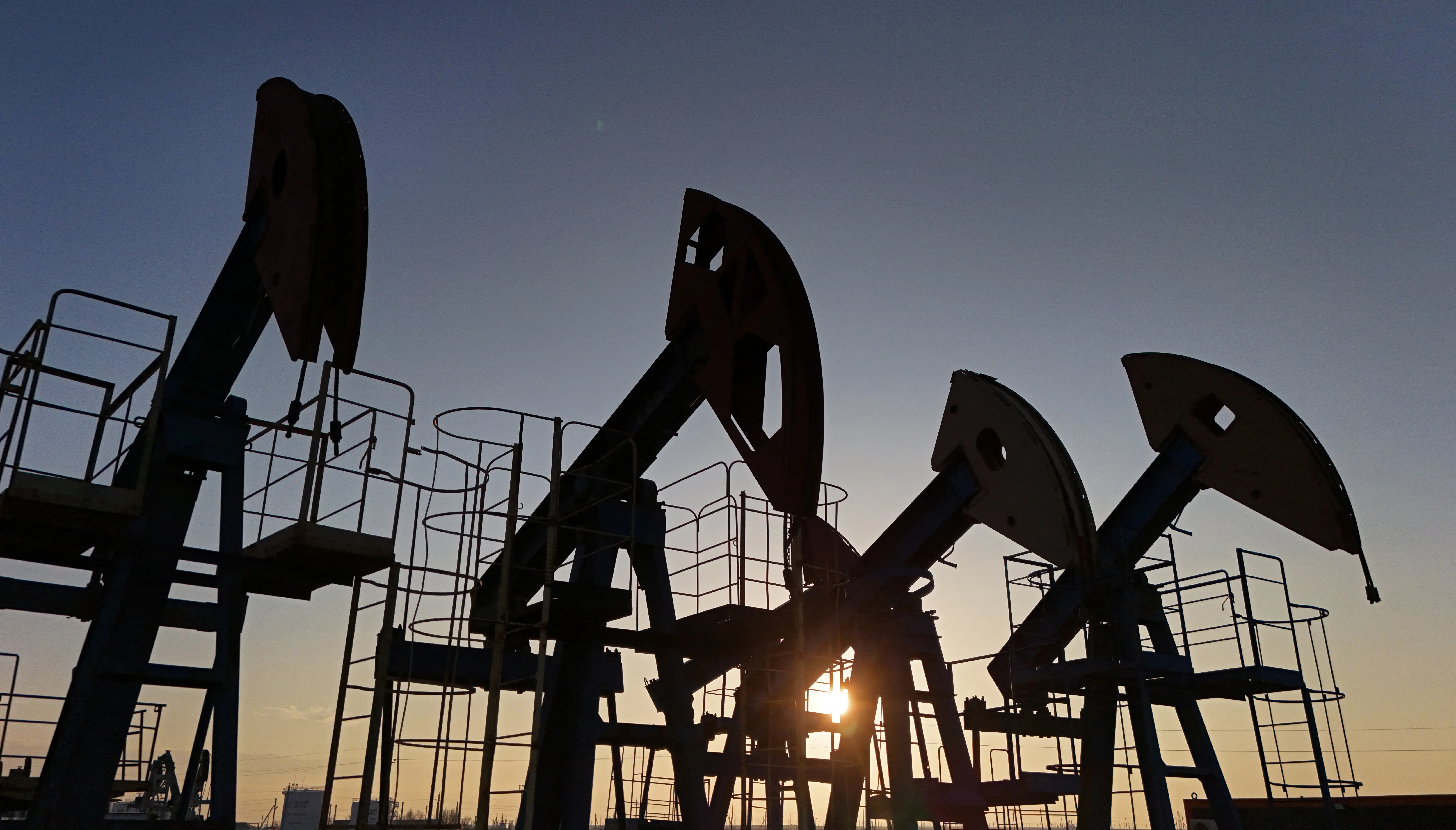 Israel-Iran escalating tensions spark global oil shock, raise fears of fresh inflation wave