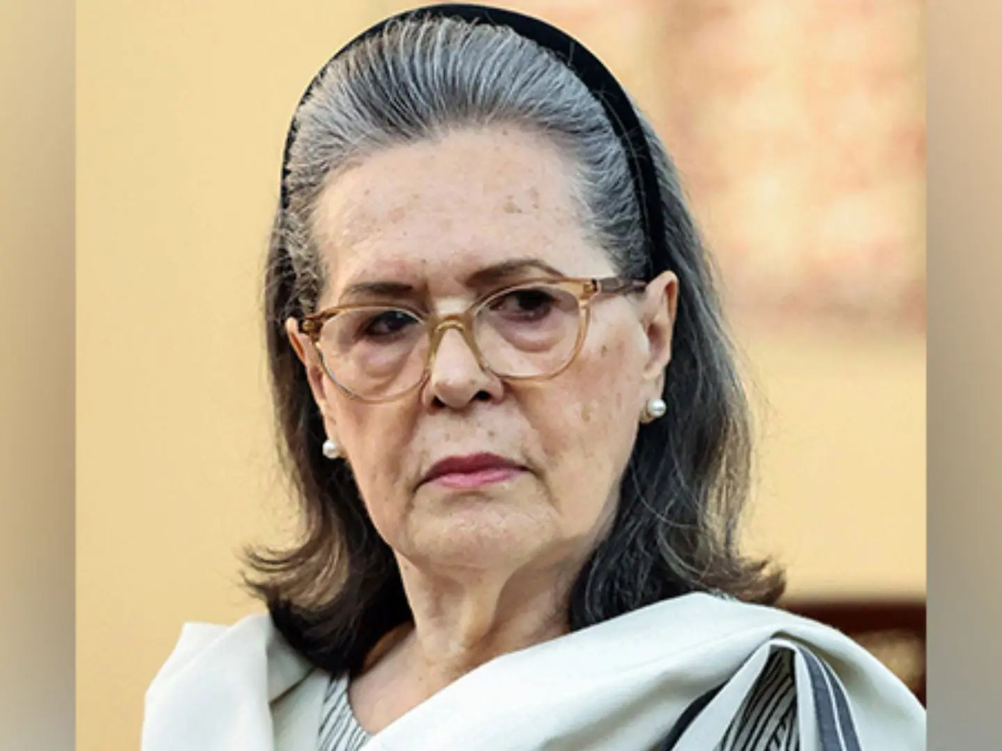  Sonia Gandhi admitted in Sir Ganga Ram Hospital 
