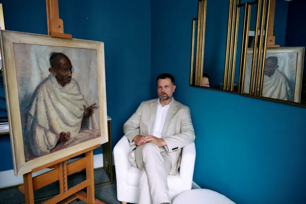 Rare oil painting of Mahatma Gandhi—probably the only one he sat for—to be auctioned for THIS whopping amount