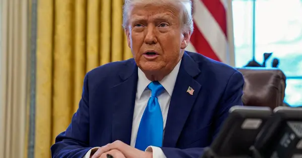 US Warns of Consequences for Aiding Illegal Immigration, Expands Deportations