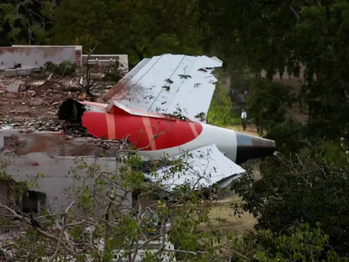  Was double engine failure real cause of Air India plane crash? PIB fact-checks 