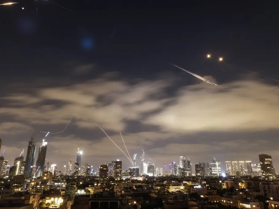 Israel-Iran war: Iran launches fresh wave of strikes targeting Tel Aviv and Haifa Israel-Iran war: Iran launches fresh wave of strikes targeting Tel Aviv and Haifa