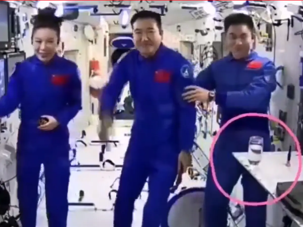  'Why isn't it...?' A glass of water at Tiangong Space Station leads to questions 