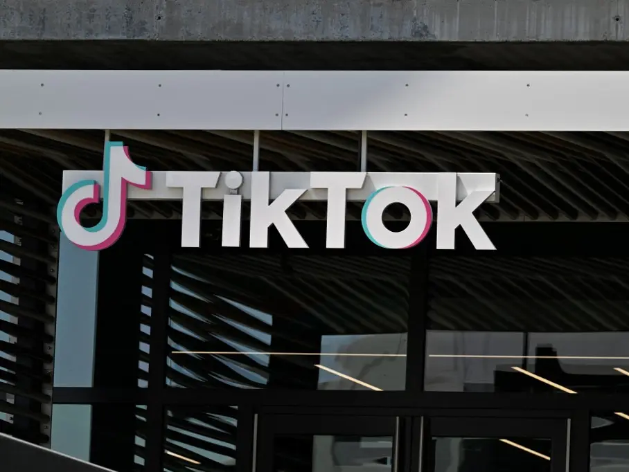 Trump extends TikTok deadline by 90 more days, says White House Trump extends TikTok deadline by 90 more days, says White House