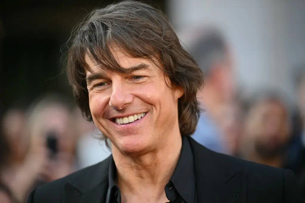 Tom Cruise to receive honorary Oscar in career first