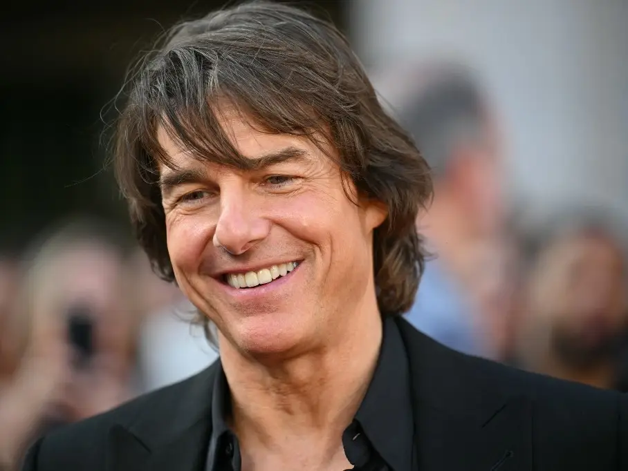 Tom Cruise to receive honorary Oscar in career first