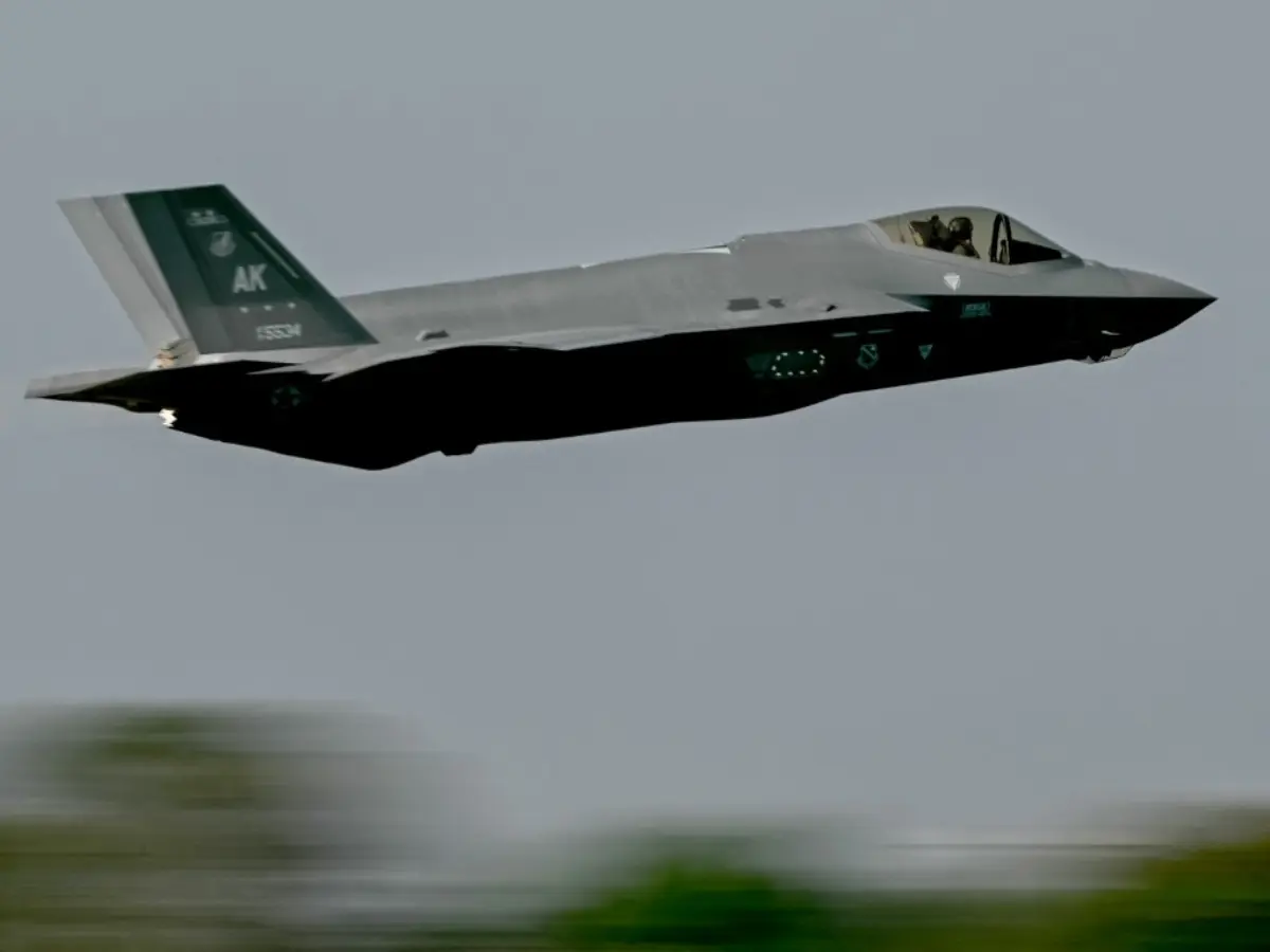  Trump gearing to join Israel-Iran war? US moves fighter jets to Middle East, including F-35s 