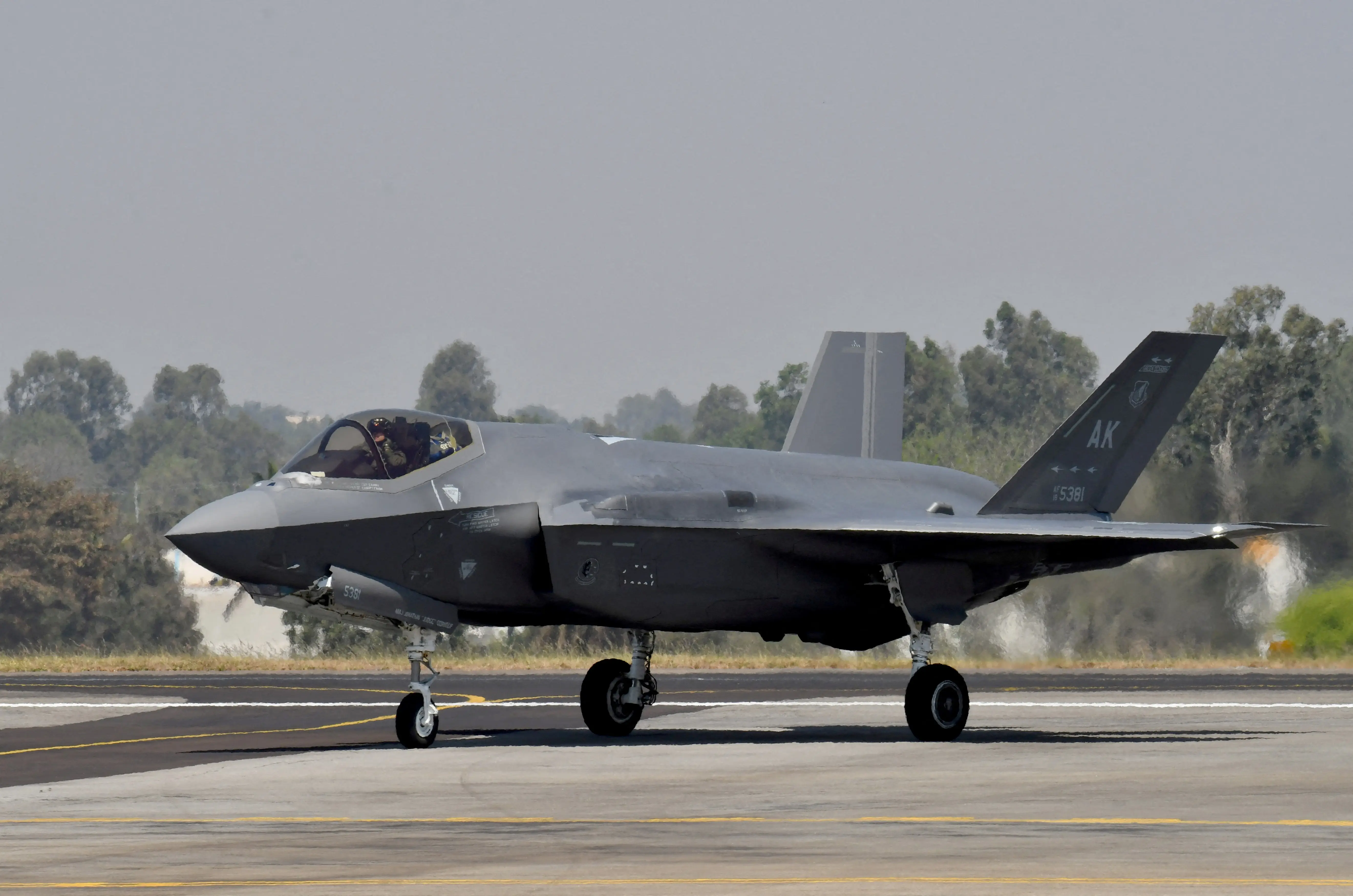 Why world's most expensive fighter jet F-35B is GROUNDED in India? Know its price