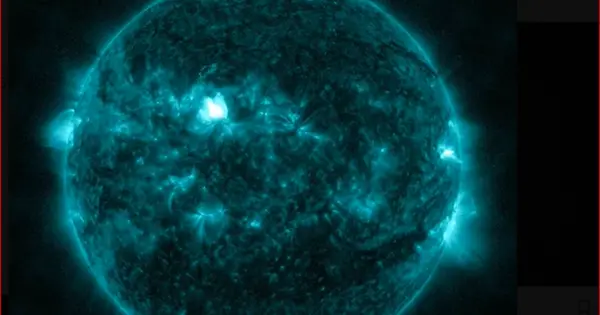 Sunspot's Powerful X-ray Flare Disrupts Communications in Hawaii