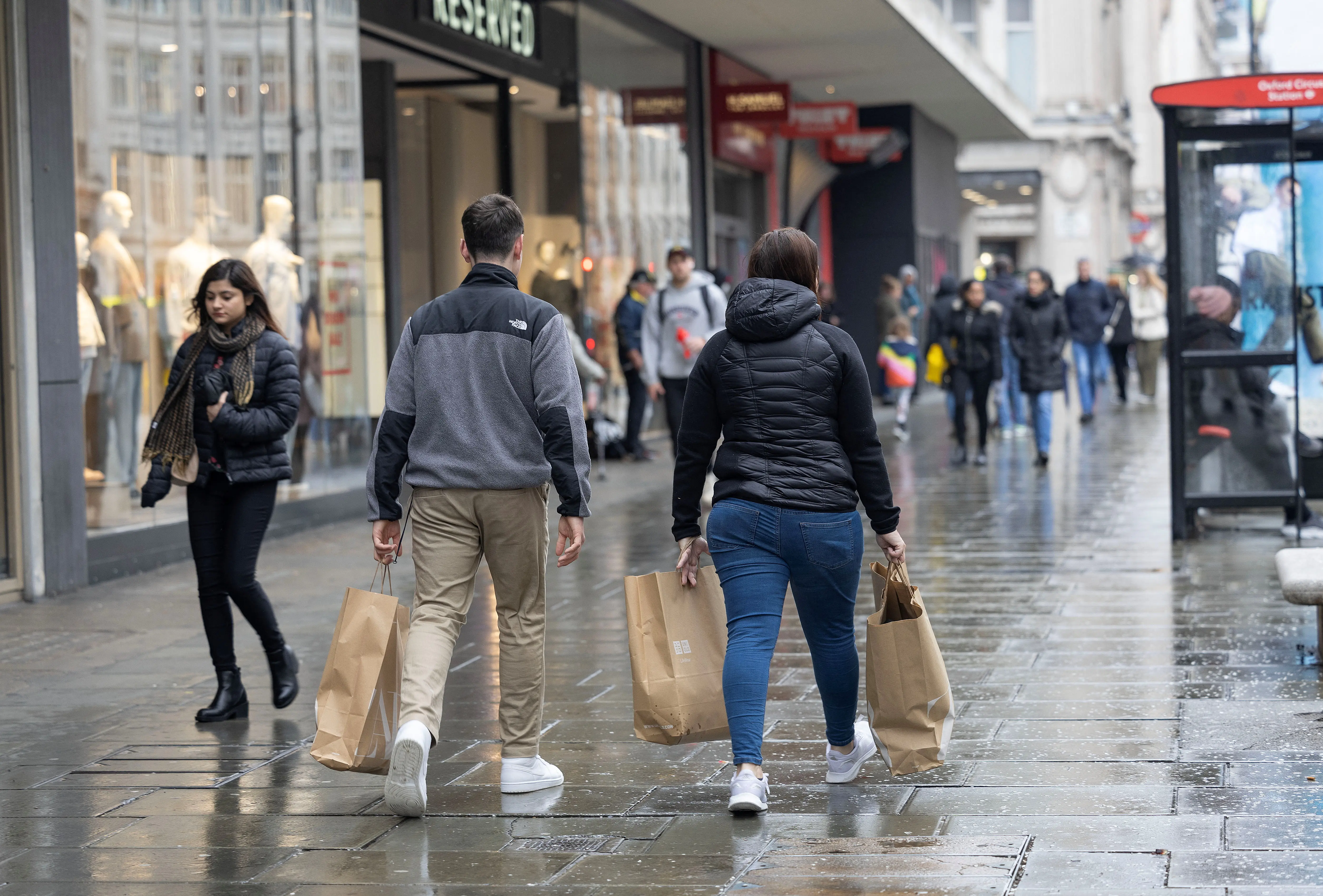 Gen Z lifts UK consumer confidence to 2025 peak, will the BOE follow with a rate cut?