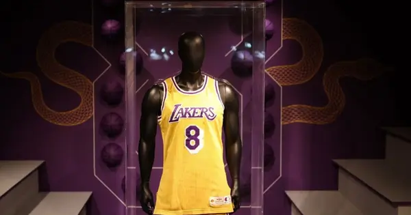 Los Angeles Lakers to be sold in record-breaking $10bn deal - Report