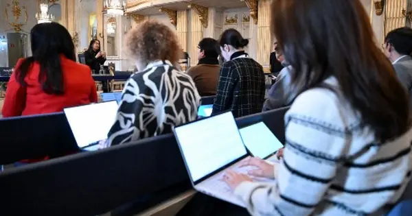 French Universities Ban Laptops in Classrooms to Boost Focus