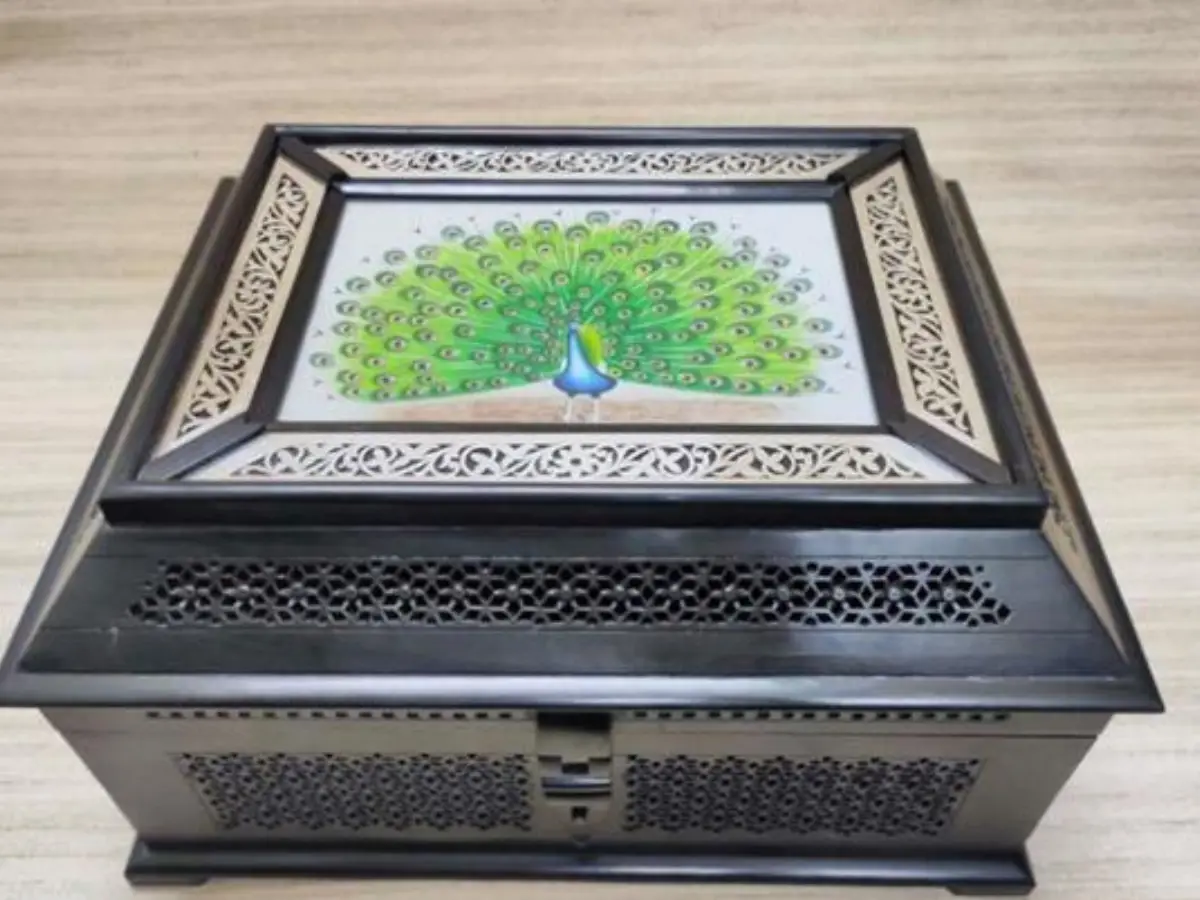 Nakkashi work wood box by Rajasthan