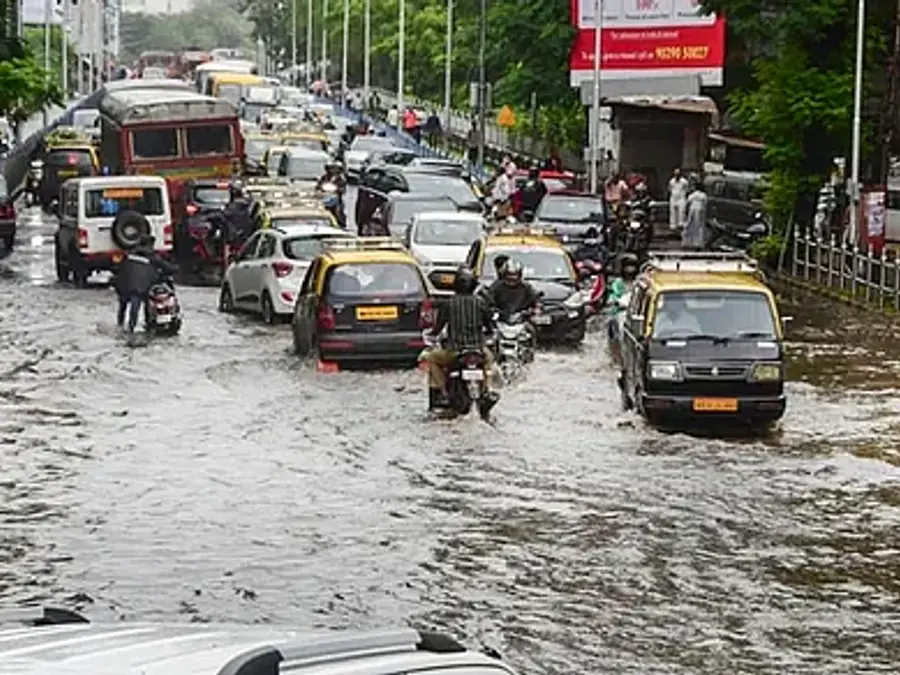 Maharashtra rivers are breaching danger mark due heavy rains, IMD issues red and orange alert