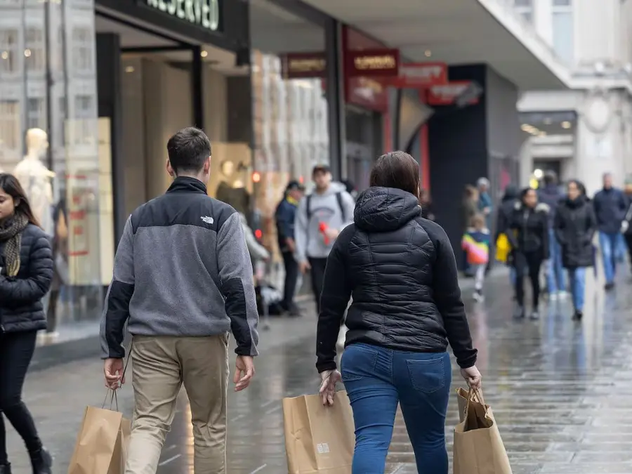 UK retail sales drop 2.7% in May, biggest fall since 2023