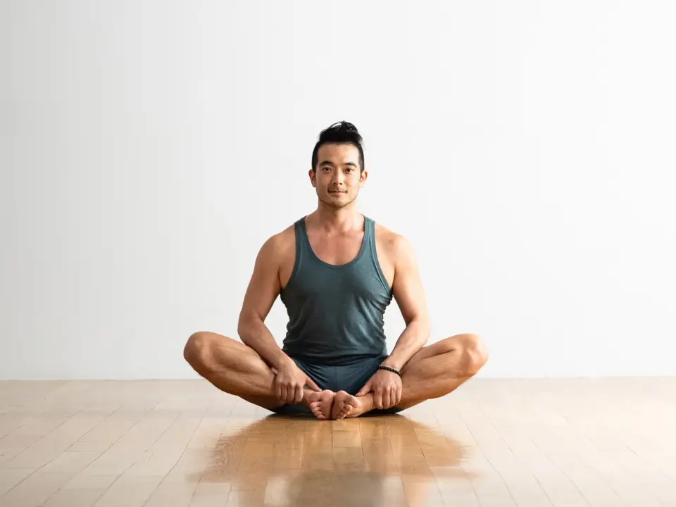 What is the best time of day to practise yoga? What is the best time of day to practise yoga?