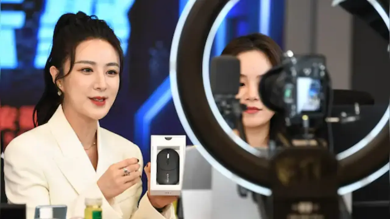 AI Takes Over China’s Livestream Sales