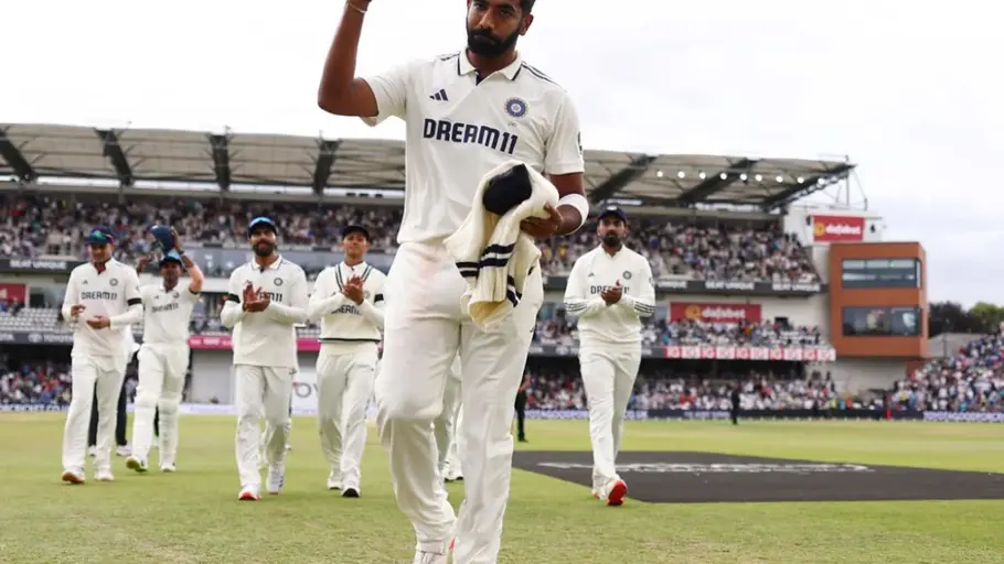 After surpassing Akram, Jasprit Bumrah equals Kapil Dev’s record as India  stay ahead in Leeds Test