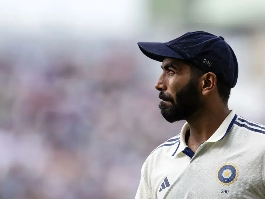 What makes good bowlers great bowlers? Fielding, fellow bowlers or just bowling?