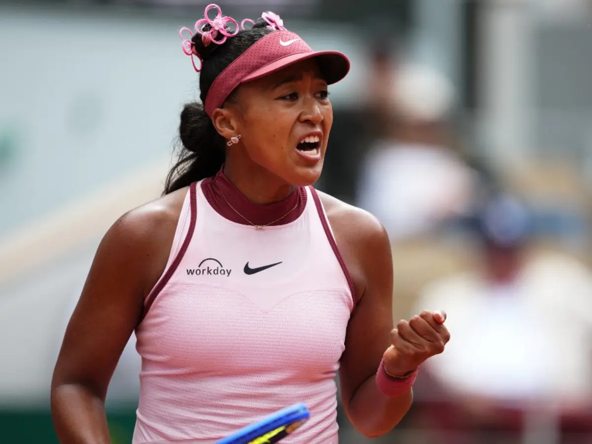 Naomi Osaka, Victoria Azarenka advance on grass at Bad Homburg
