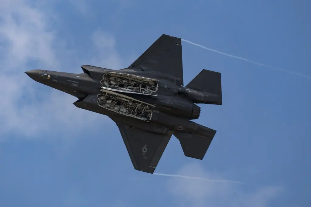 UK to acquire F-35A jets from US, revive airborne nuclear capability in major NATO shift