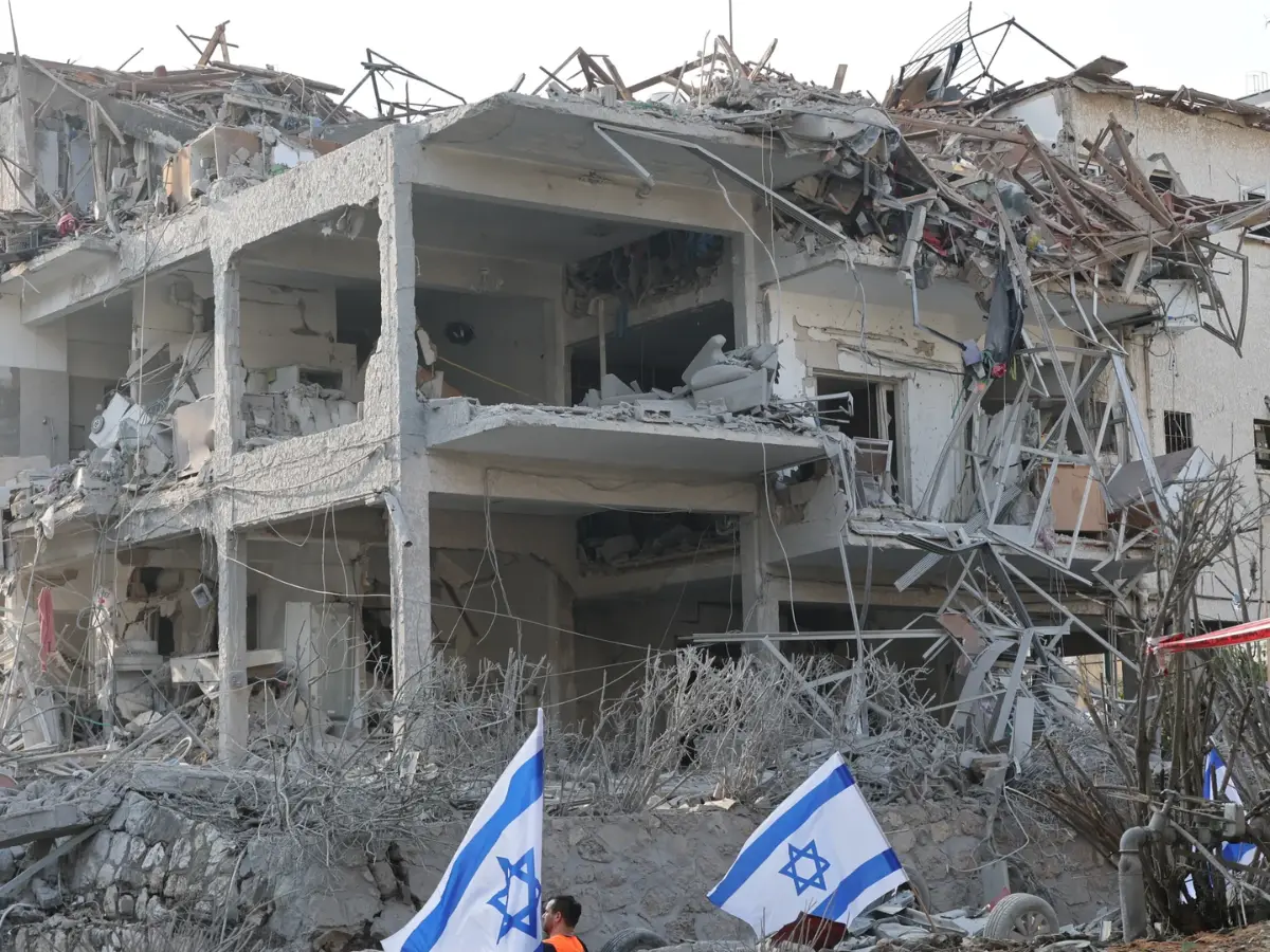 Charred remains of the war exist - Image from Tel Aviv