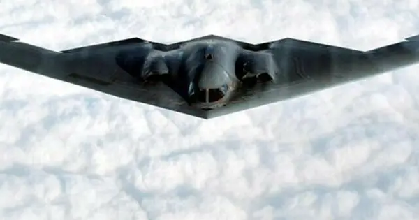 B-2 Bomber pilots witnessed 'MOST DANGEROUS' moment while ...