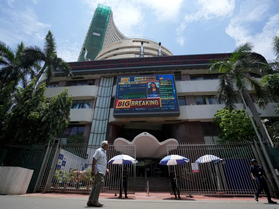 Markets soar for third straight day: Sensex surges 1,000 points, Nifty crosses 25,500