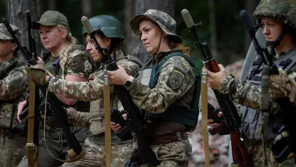 Manpower shortage? Ukraine begins 'FIRST-EVER' female recruiting campaign to fight against Russia's aggression